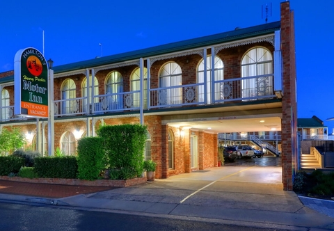 Lainnya Hamilton's Henry Parkes Motor Inn, Parkes