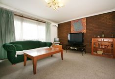 Others 6 40 Thames Holiday Unit