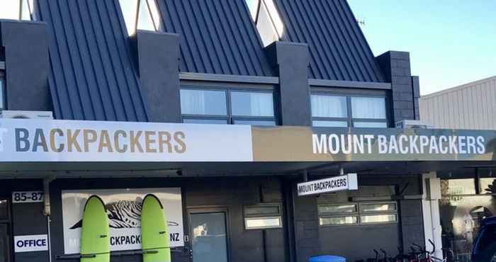 Others Mount Backpackers