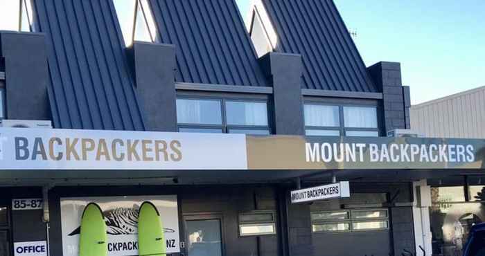 Others Mount Backpackers