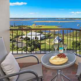 Primary image 1 Palmerston Tower on Southport Broadwater, Lower Beechmont Hotels