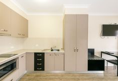 Khác 5 Athena Studio Units