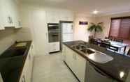 Others 6 Annand Mews Serviced Apartments