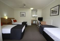 기타 4 Darcy Arms Motel