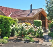 Others 5 Langbrook Estate Cottages