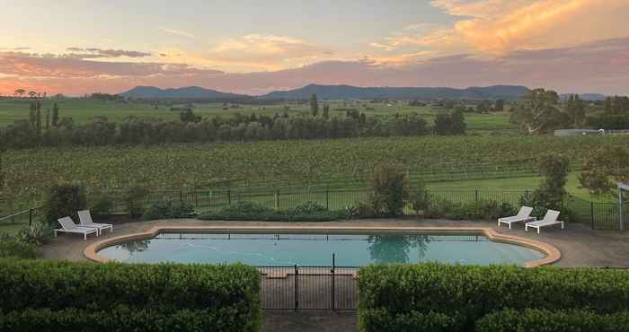 Khác Tranquil Vale Vineyard & Cottages