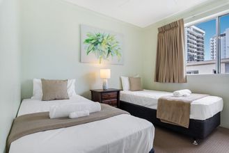 기타 4 Surfcomber on the Beach