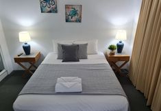 기타 5 Surfcomber on the Beach