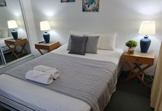 기타 7 Surfcomber on the Beach