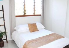 Others 6 Vanuatu Beachfront Apartments