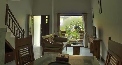 Others 2 La House Apartment