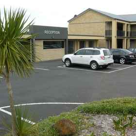 Reception 1 Bay Motel Safety Beach, Hotel The New Atrium Restaurant and Function Centre