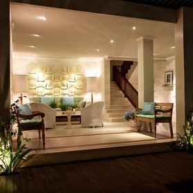 Primary image 1 찐따 그릴 & 인, 코마네카 미술관 호텔