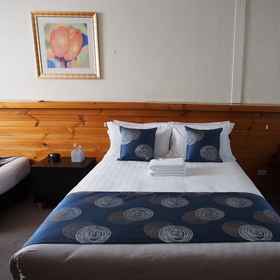 Primary image1馬傑斯提克汽車旅館,圣迈克尔和约翰小学飯店