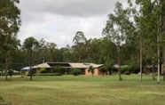 Lain-lain 6 Up Country B & B Wondai