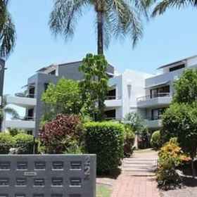 Primary image 1 Grangewood Court, Roxy Surfers Paradise Hotels