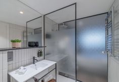 Others 4 The Level at the Melia White House