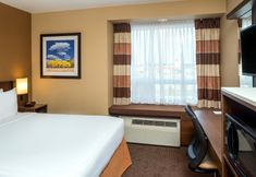 Others 7 Microtel Inn & Suites by Wyndham Red Deer