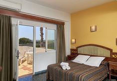 기타 2 Hostal Illes Pitiüses