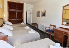 기타 4 Hostal Illes Pitiüses