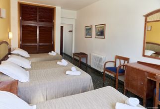 기타 4 Hostal Illes Pitiüses