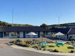 Southern Ocean Motor Inn, Rp 2.150.877