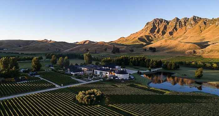 อื่นๆ Craggy Range Luxury Vineyard Retreat