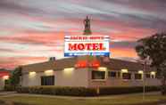 อื่นๆ 2 MAS Country Jackie Howe Motel
