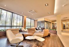 기타 2 DeSilva Premium Opole