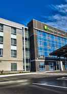 Primary image Holiday Inn Express & Suites Vaudreuil, an IHG Hotel