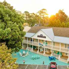 Primary image1Canalside Inn,Old Landing Golf Course飯店