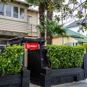 Primary image 1 The Red Monkey Travellers' Lodge - Hostel, Campbells Bay Hotels