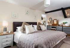 Others 7 Landlords Cottage a Country Retreat