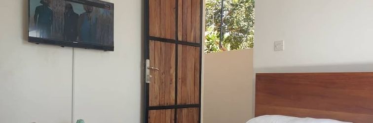 Lainnya Rosa Negra Kampala