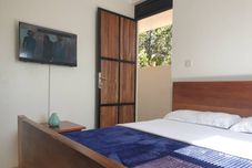 Others Rosa Negra Kampala