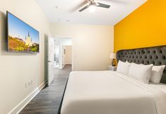 Others 6 Gorgeous 4BR Condo Steps to FQ
