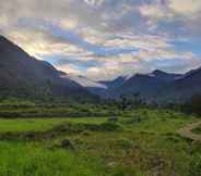 Others 6 Himalayan River Garden