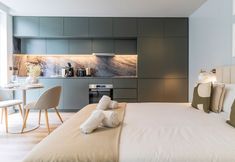 Others 2 RUAH Apartments by LovelyStay