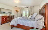 อื่นๆ 6 Luxe Gulf Breeze Home w/ Patios - 4 Mi to Beaches!