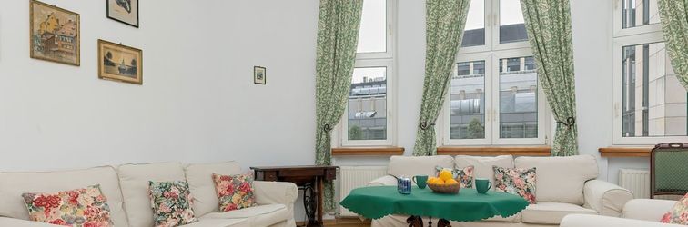 Others Classic Warsaw by Renters Prestige