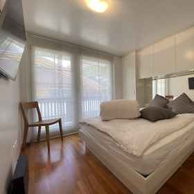 Room 1 Place to relax, Täsch Hotels