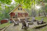 Others Beech Mountain Chalet w/ Deck, Fire Pit & Grill!