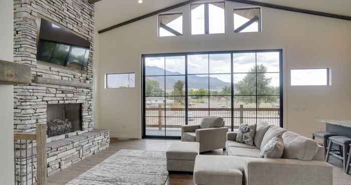 Lainnya Chic Utah Getaway w/ Fireplace, Sauna & 2 Decks!