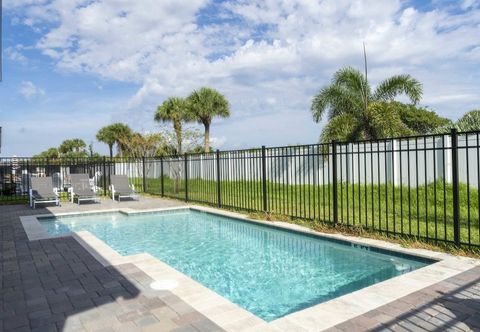 Others Gorgeous 8B 7BA Melbournbeach w Pool Dock Beach
