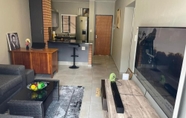 Others 3 Eazy Apartment by Mall of Africa