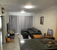 Others 5 Eazy Apartment by Mall of Africa