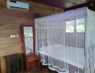 Others 2 Green Herbal Ayurvedic Eco-Chalets