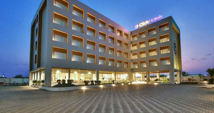 Lain-lain Click Hotel Pithampur