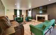 Others 7 Luxury Canfield Getaway w/ Theater & Tennis Court!