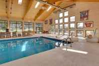 Others Luxury Canfield Getaway w/ Theater & Tennis Court!